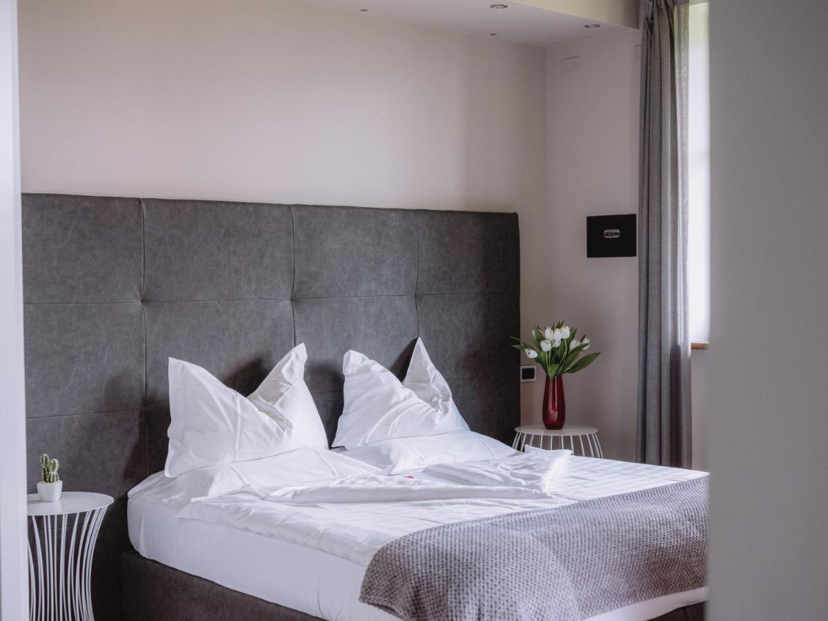 Relais Villa Quercia Tassullo Kültér fotó